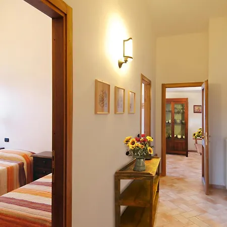 Ampugnano Apartment *