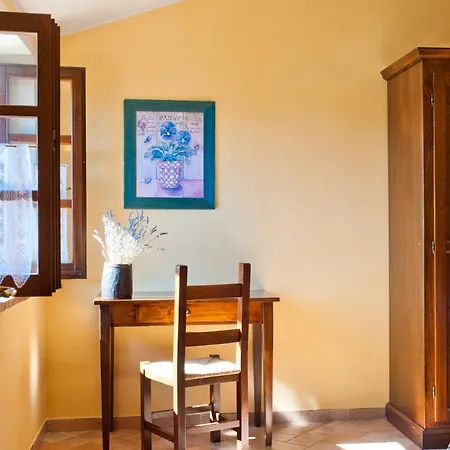 Ampugnano Apartment